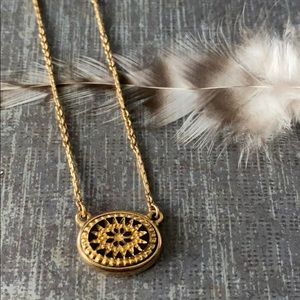 🌟 3/$15 Vintage 80’s necklace black accent